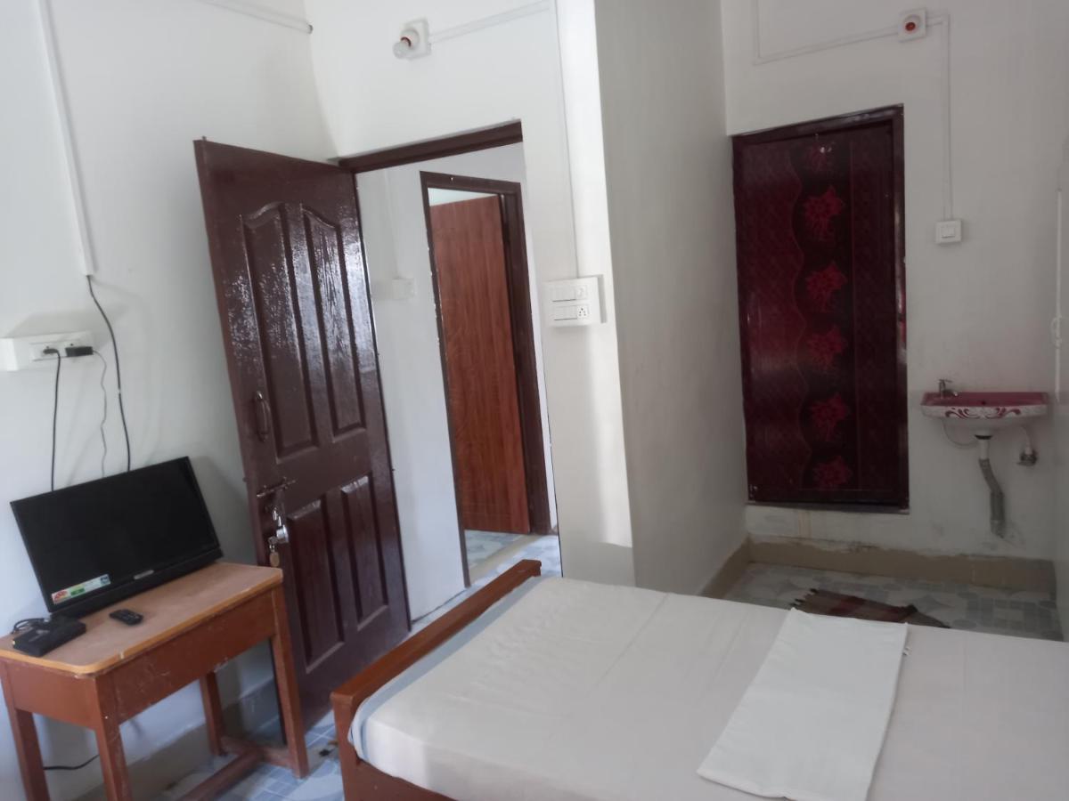 Parisha Residency- Temple Side Hotel Chidambaram Exteriér fotografie